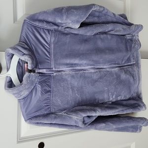 Brand new never worn 32 heat fleece